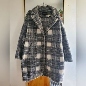 Banana Republic, Oversized Plaid Wool Car Coat, Size XL, excellent condition